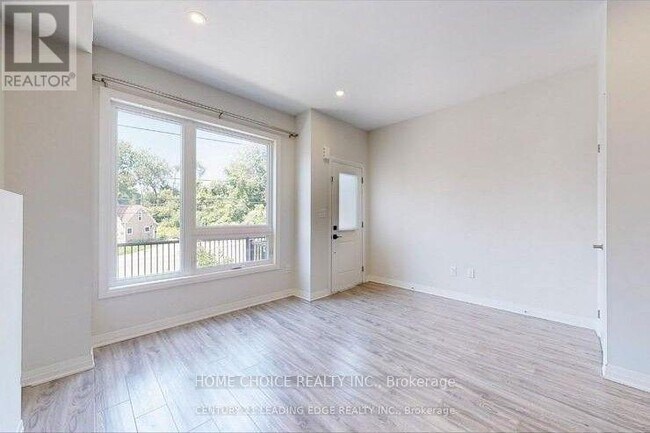Photo - 1628 Pleasure Valley Path