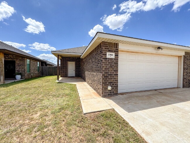 Building Photo - Southwest Lubbock Duplex in Cooper School District