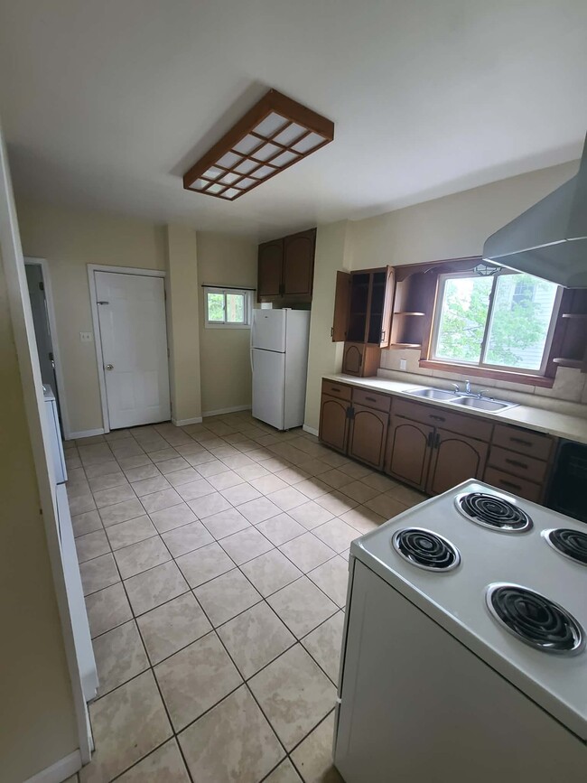 Photo - 134 E College Ave Unit A