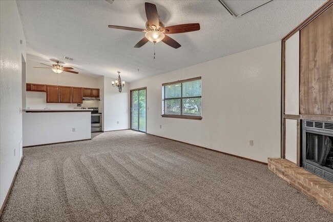 Photo - 10412 Koch Dr