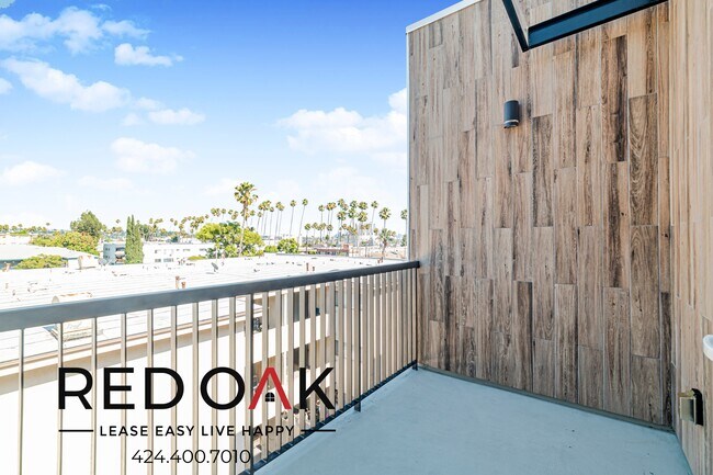 Photo - 1860 N Western Ave Unit 221