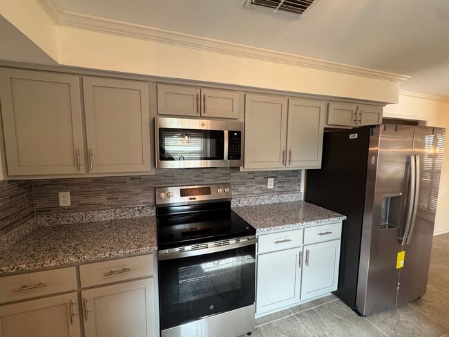 Photo - Beautiful home with over 2k square feet!