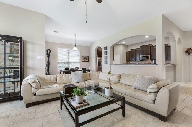 Photo - 126 S Sawbridge Cir