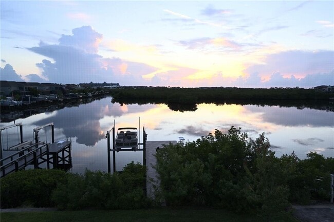 Photo - 1056 Seagrape Dr