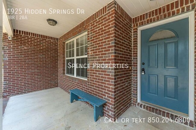 1925 Hidden Springs Dr