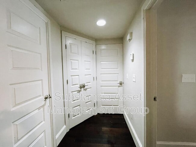 Photo - 915 NW 7th St