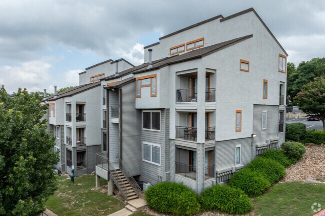 Photo - Capital Hills