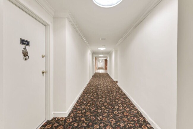 UTILITIES INCLUDED | Low Move-In | 1-Bedroom in Coral Gables w/ Parking