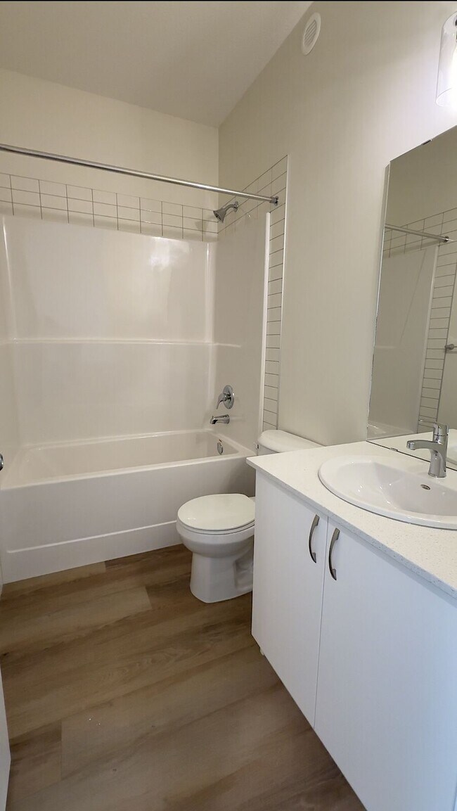 Photo - 6328 King Wynd SW