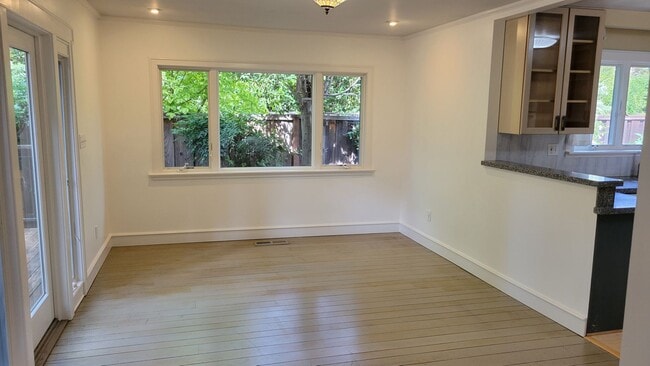 Photo - Excellent West Side Alamo Home