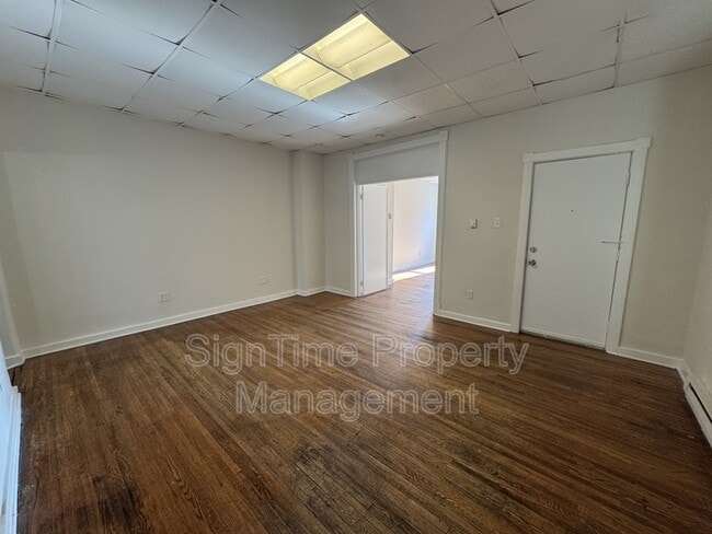 Photo - 42 E Washington St Unit Apt 1