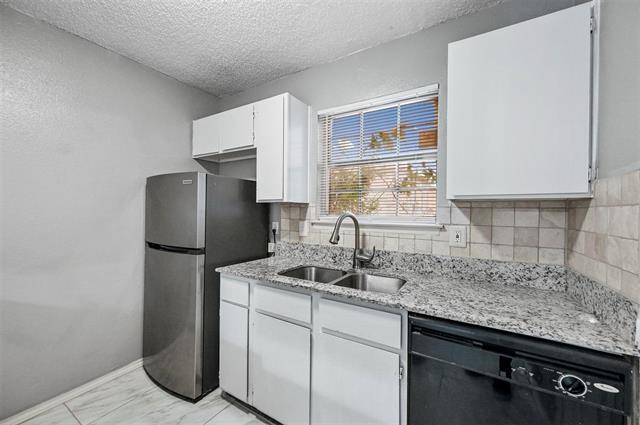 Photo - 3034 Tudor Ln