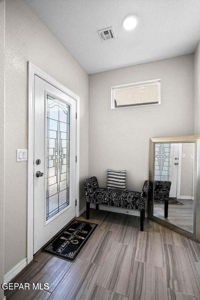Photo - 14947 Pebble Hills Blvd