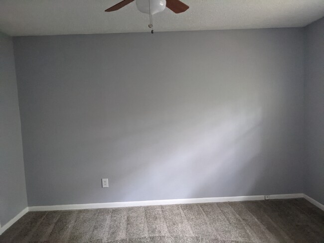 Photo - 3215 Baird Ave Unit F-37