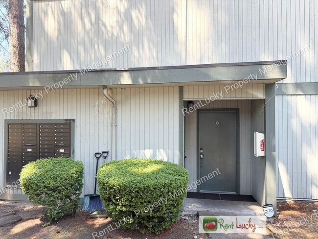 Photo - 1003 S 308th St Unit 9