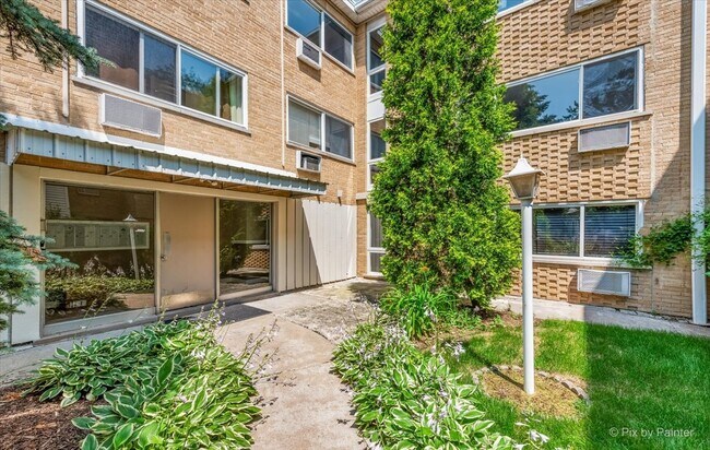 Photo - 1610 W Jarvis Ave Condo Unit DD