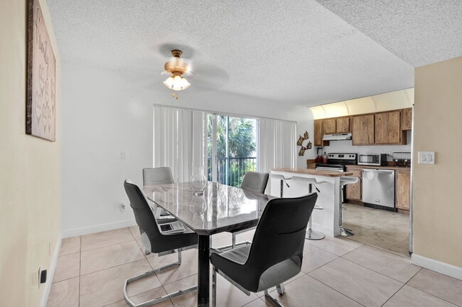 Photo - 17000 NW 67th Ave Unit 325