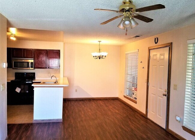 Photo - 4450 S Pitkin St Unidad #127