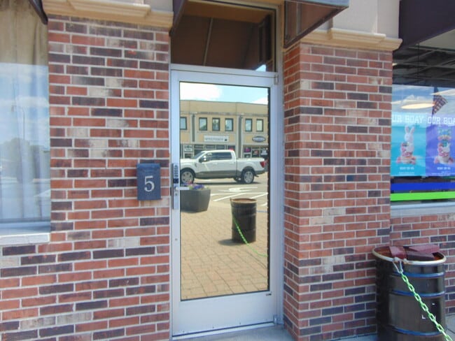 Photo - 5 S Main St Unit 2