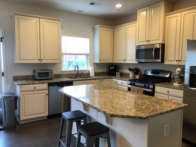 Photo - 8054 Elton St