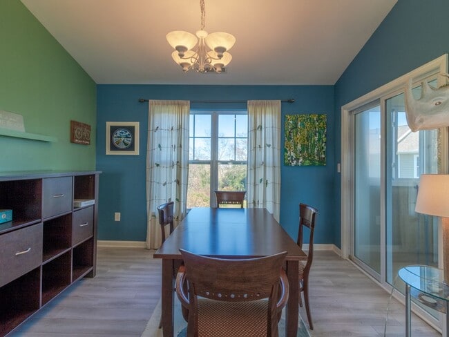 Photo - YEAR ROUND RENTAL- FURNISHED - 3 BEDROOM CONDO - WOODS COVE