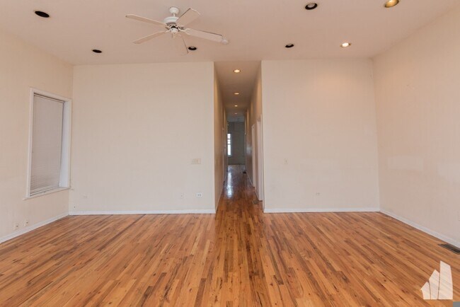 Photo - 2454 N Southport Ave Unidad 1F