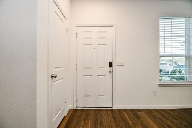 Photo - 17867 Baleage Ln