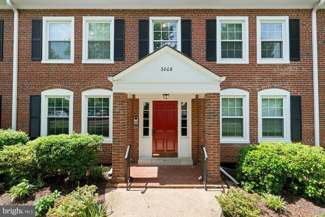 Building Photo - 3008 S Abingdon St Unit C2