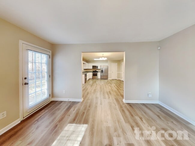 Photo - 40 Deadwood Ln