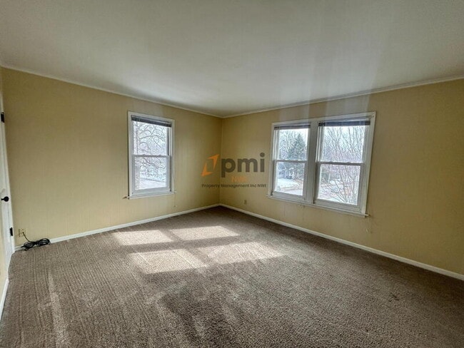 Photo - 207 Monroe St Unidad C