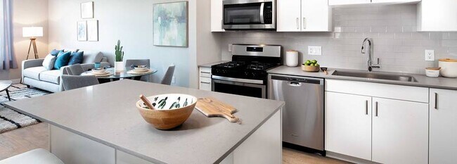 Avalon Saugus Apartments For Rent In Saugus Ma Forrent Com