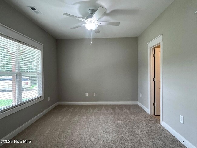 Photo - 404 Endicott Ct