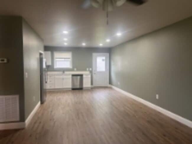 Building Photo - 399 Virginia St Unit A