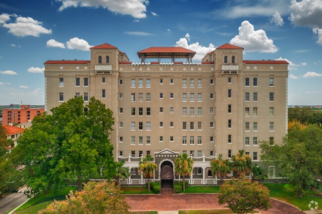 Photo - 240 Bushnell Ave