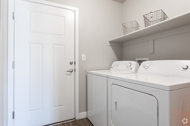 2BR, 2BA - Silver - The Alloy at Geneva