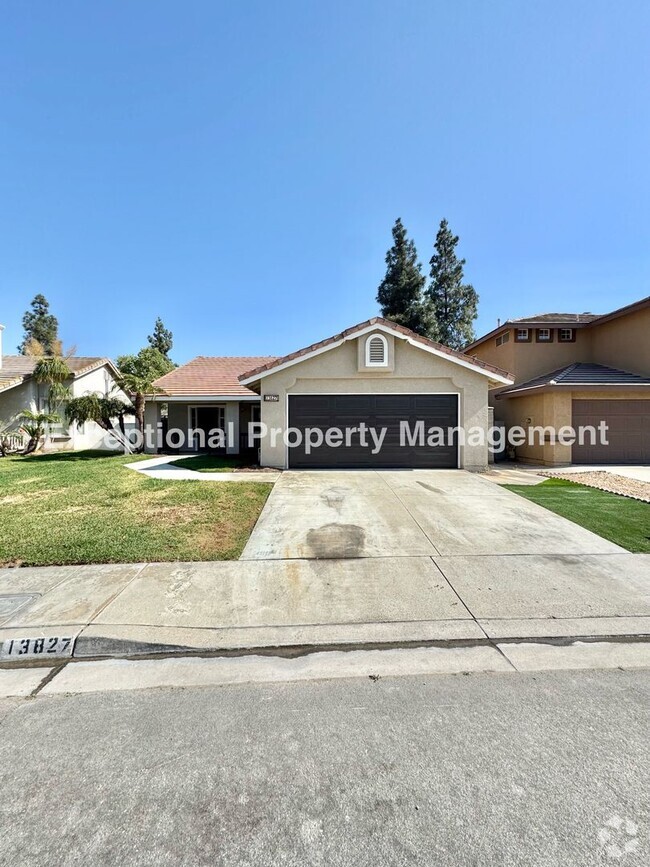Building Photo - Great 3 bed 2 bath single story Rental