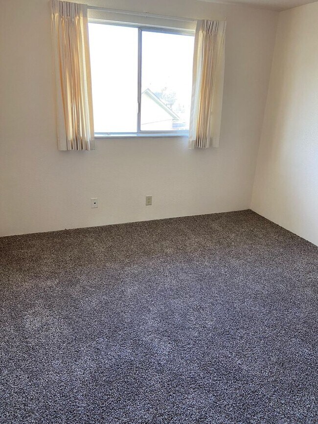 Photo - 274 S 47th St Unidad A