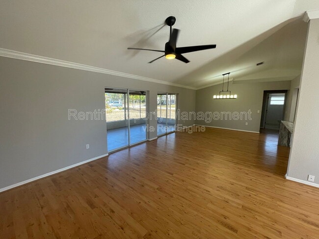 Photo - 25486 Avillas Ct