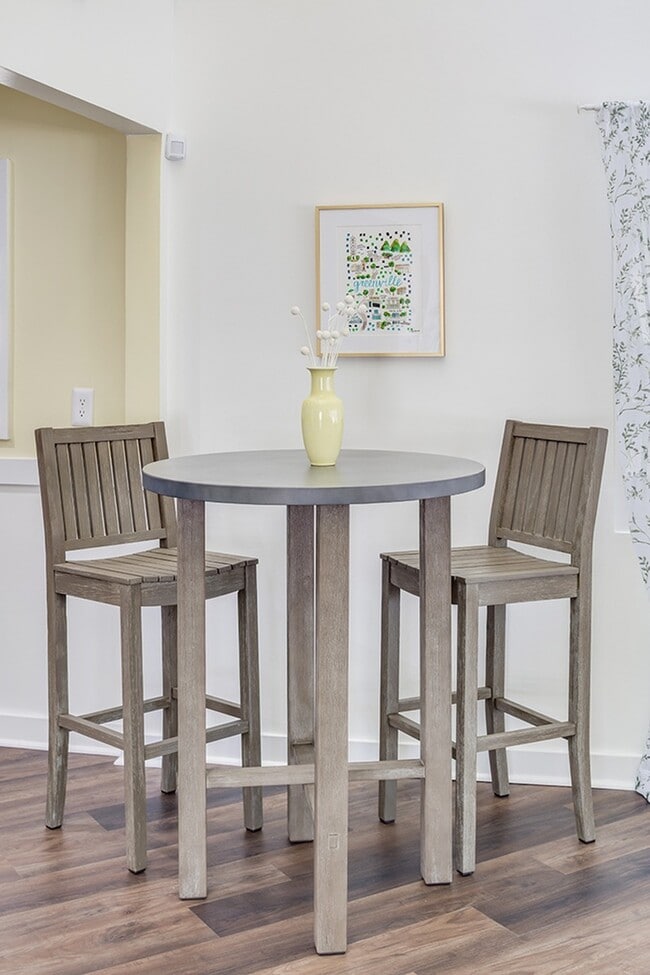 Photo - Pelham Place North