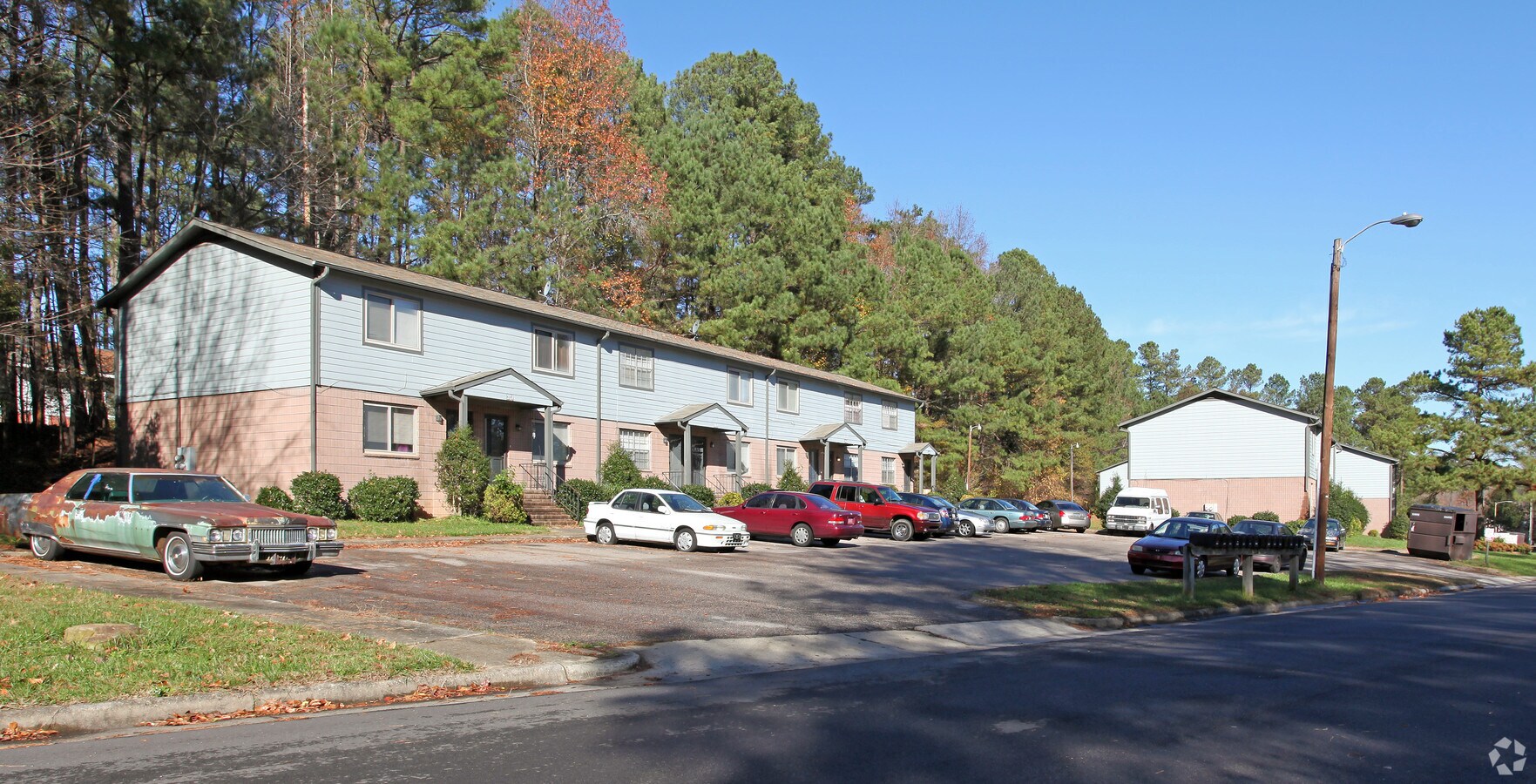 Delmont Apartments - Delmont Apartments