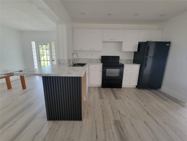 Photo - 7303 NW 57th Pl