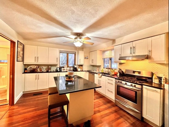 Photo - 60 Homer Ave Unit 1
