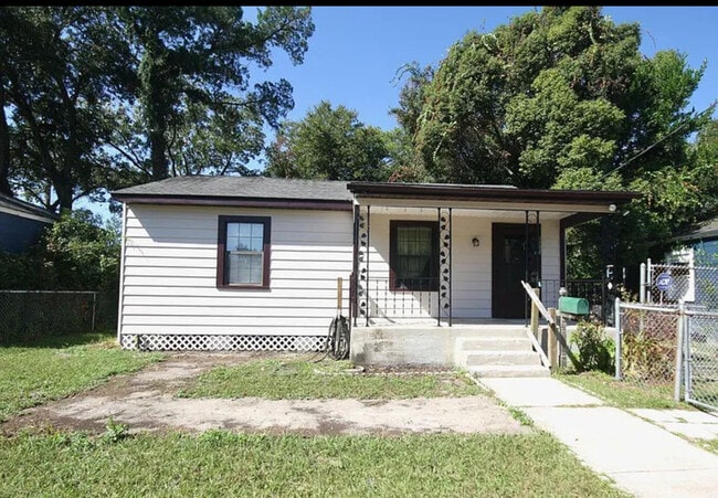 Building Photo - 2110 Brackland St Rental