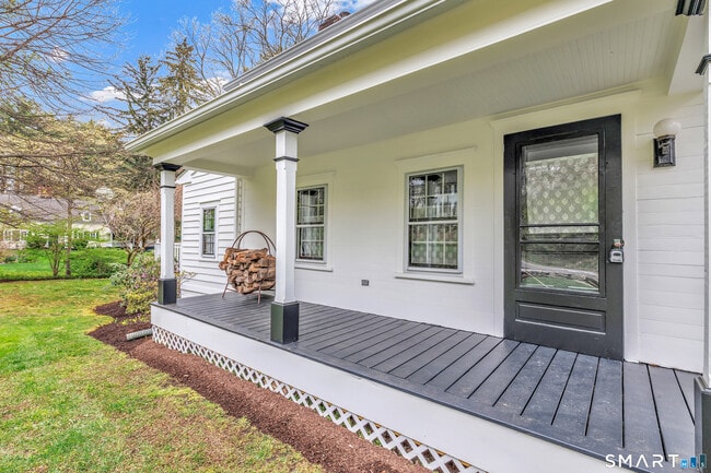 Photo - 108 N Stamford Rd