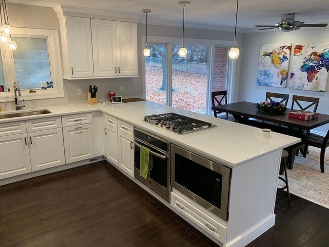 Photo - 816 Brentford Dr