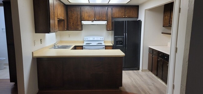 Photo - Duplex for RENT!