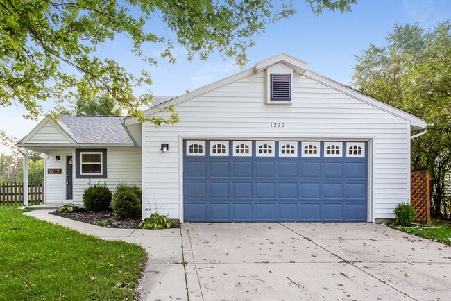 Photo - 1217 Citation Cir E