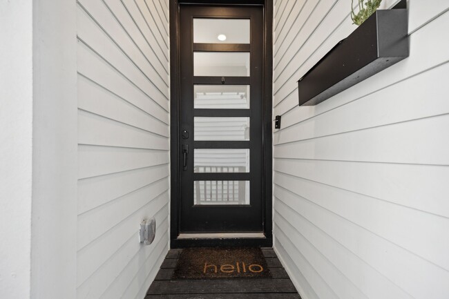 Photo - 1413 W 23rd St