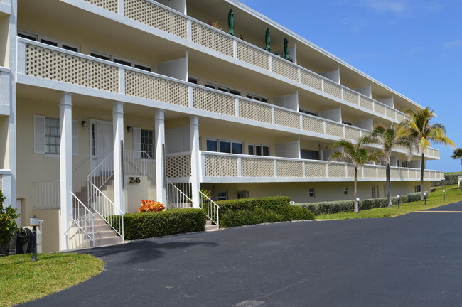 Building Photo - 2545 S Ocean Blvd Unit 303 Rental