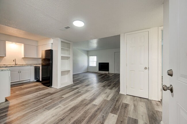 Photo - Shelton Village Apartments